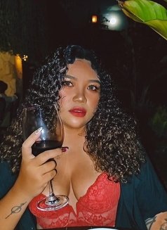 Danielle Curly Curvy Spicy - puta in Singapore Photo 3 of 8