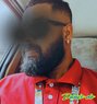 Danis De Dizza - masseur in Colombo Photo 1 of 8
