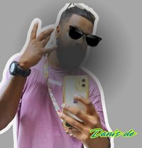 Danis De Dizza - masseur in Colombo