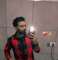 Danish - Acompañantes masculino in Amritsar