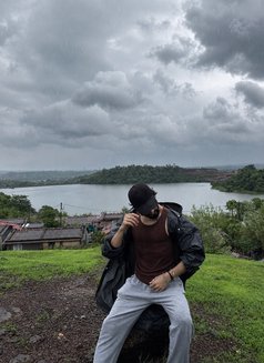Danish - Male escort in Bangalore Photo 4 of 7