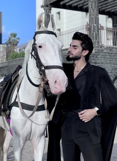 Danish - Male escort in Navi Mumbai Photo 12 of 14