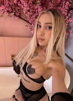 Danla - escort in Tirana Photo 4 of 10