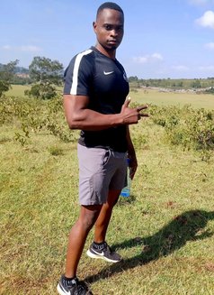 Dann - Masajista in Nairobi Photo 4 of 7