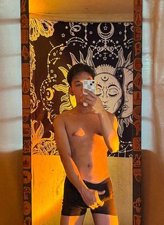 Danner - Male escort in Davao Photo 4 of 5