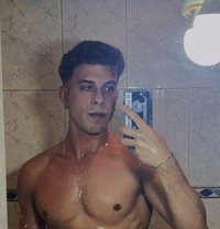 Danni - Male escort in Dubai