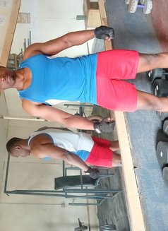 Dannie Masseuse - masseur in Nairobi Photo 10 of 10