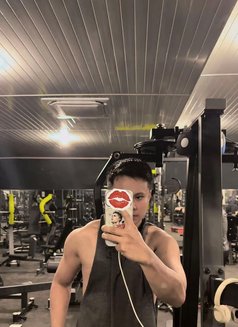Dannis - Male escort in Johor Bahru Photo 2 of 5