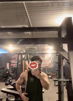 Dannis - Male escort in Johor Bahru Photo 4 of 5