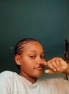 Danny - escort in Sharjah Photo 3 of 3