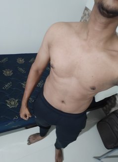 Danny - Male escort in Bangalore Photo 1 of 5