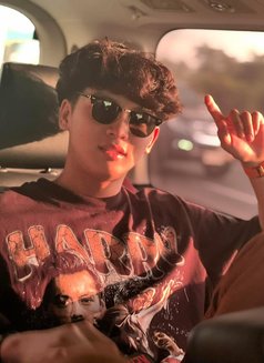 Danny - Male escort in Riyadh Photo 1 of 4