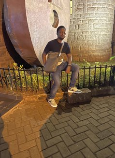 Danny Guy - Acompañantes masculino in Nairobi Photo 3 of 4