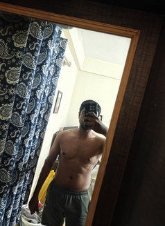 Danny - Male escort in Bangalore Photo 1 of 2