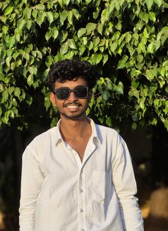 Danny - Male escort in Pune Photo 3 of 3