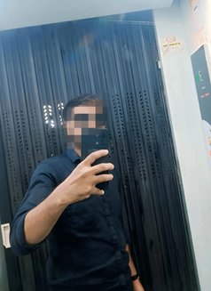 Danny - Male escort in Surat Photo 3 of 5
