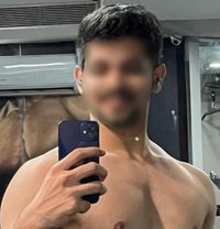 Ron available for unforgettable meets - Acompañantes masculino in Mumbai Photo 4 of 6