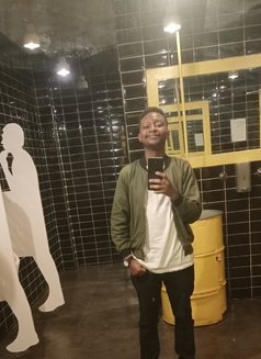 Danny - Male escort in Nairobi Photo 1 of 2