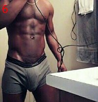 Danny - Male escort in Al Manama