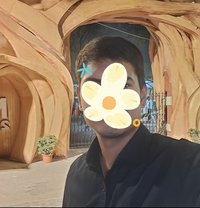 Danny7574 - Male companion in New Delhi