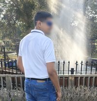 Danny7574 - Male companion in New Delhi