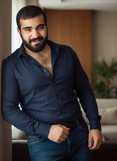 Dante Bfe - Acompañantes masculino in Malta Photo 1 of 4