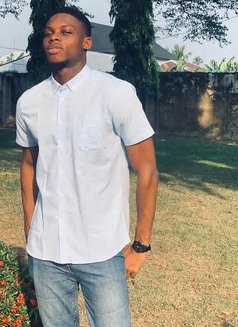 Dante - Acompañantes masculino in Dar es Salaam Photo 5 of 5