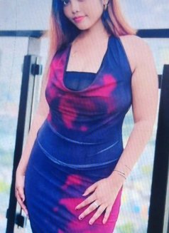 Danushi - escort in Colombo Photo 3 of 4