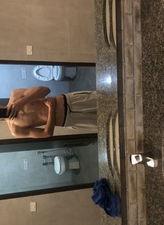 Danya Master - Male escort in Bangkok Photo 4 of 5