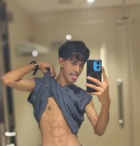 Danyy18yng - Male escort in Mumbai