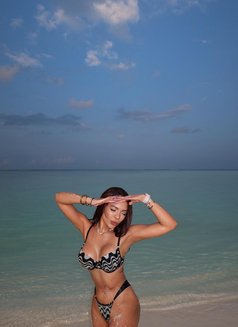 Daphne - escort in Dubai Photo 8 of 11