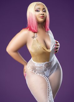 Daphy - escort in Bangkok Photo 1 of 3
