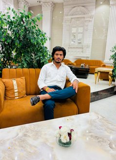 Dapper David - Male escort in New Delhi Photo 4 of 6