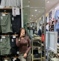 Dar - adult performer in Makati City