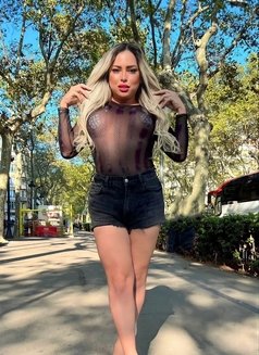 Dara - Transsexual escort in Barcelona Photo 1 of 7