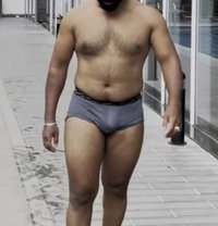 Daran - Male escort in Colombo