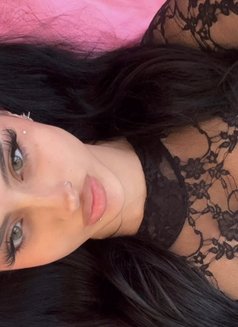 Dareen Online Services - Acompañantes transexual in Dubai Photo 1 of 20