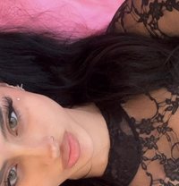 Dareen Online Services - Acompañantes transexual in Dubai