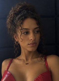 Dareen online services 🇹🇳 - Dominadora transexual in Dubai Photo 25 of 29