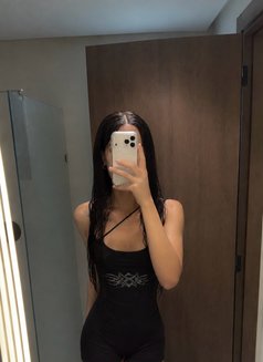 Dareen Online - Transsexual escort in Tunis Photo 4 of 27