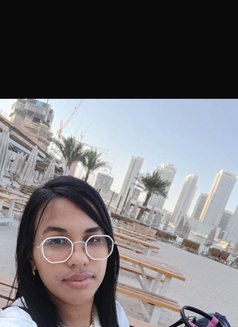 Daira - adult performer in Dubai Photo 8 of 8