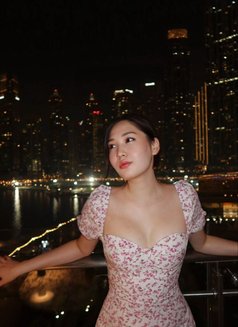 Daria - escort in Hong Kong Photo 6 of 19