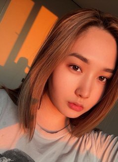 Daria - escort in Hong Kong Photo 10 of 19