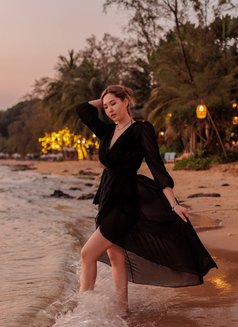 Daria - puta in Hong Kong Photo 17 of 21