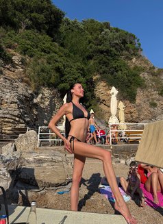 Daria - escort in Dubai Photo 2 of 27