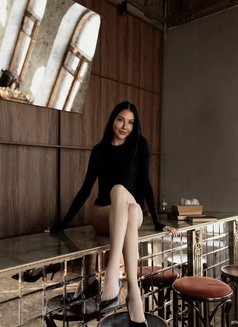 Daria - escort in Dubai Photo 5 of 27
