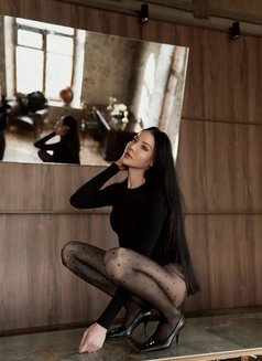 Daria - escort in Dubai Photo 11 of 27