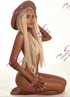 DARINA GORGEOUS - escort in Abu Dhabi Photo 3 of 11