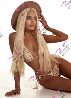 DARINA GORGEOUS - escort in Abu Dhabi Photo 4 of 11