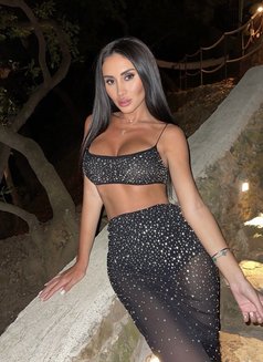 Darina - escort in Phuket Photo 5 of 7